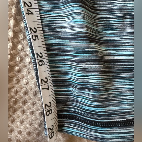 Zella Blue and Black Space Dye Patterned Leggings 1X EUC 29” inseam soft - Picture 4 of 8